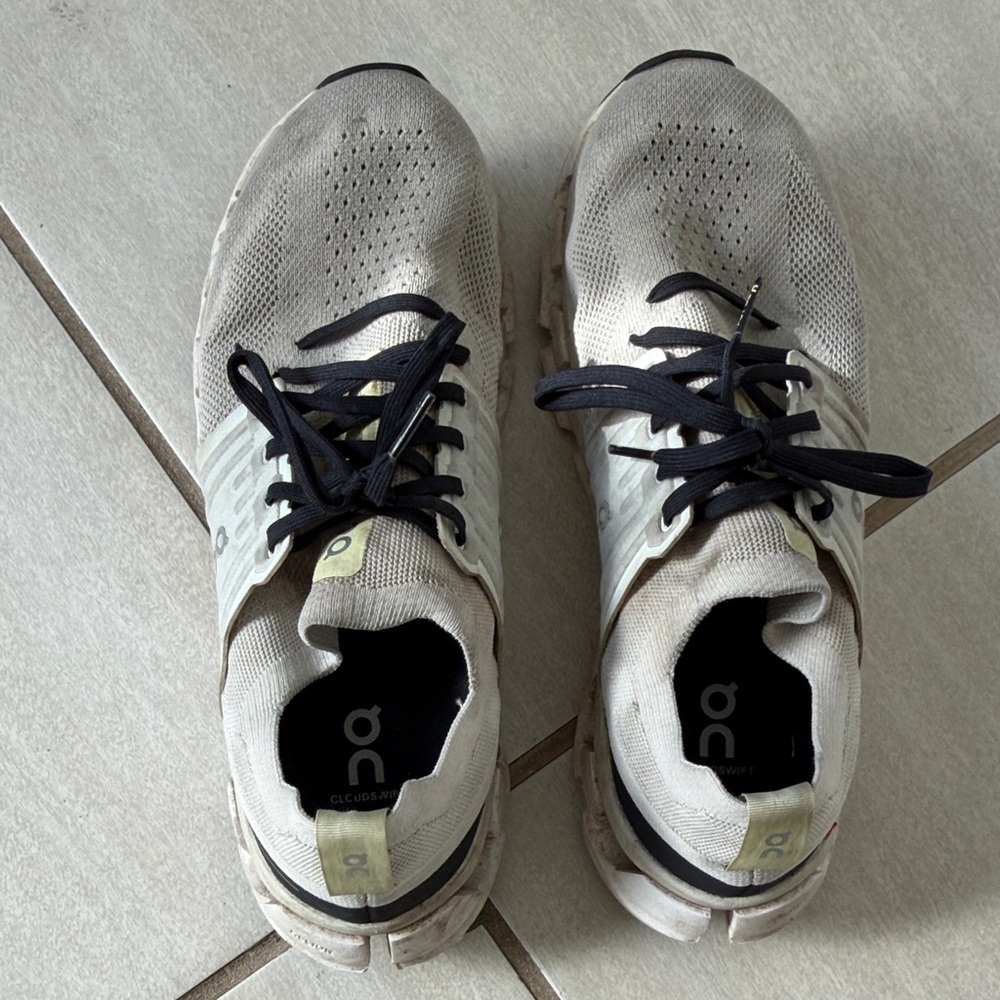 On Cloudswift Running Men's Shoes - Picture 4 of 5